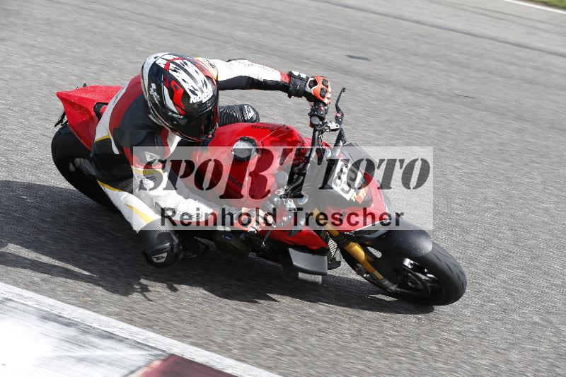 /53 16.09.2025 Track Day Domi Aegerter ADR/Gruppe rot/88